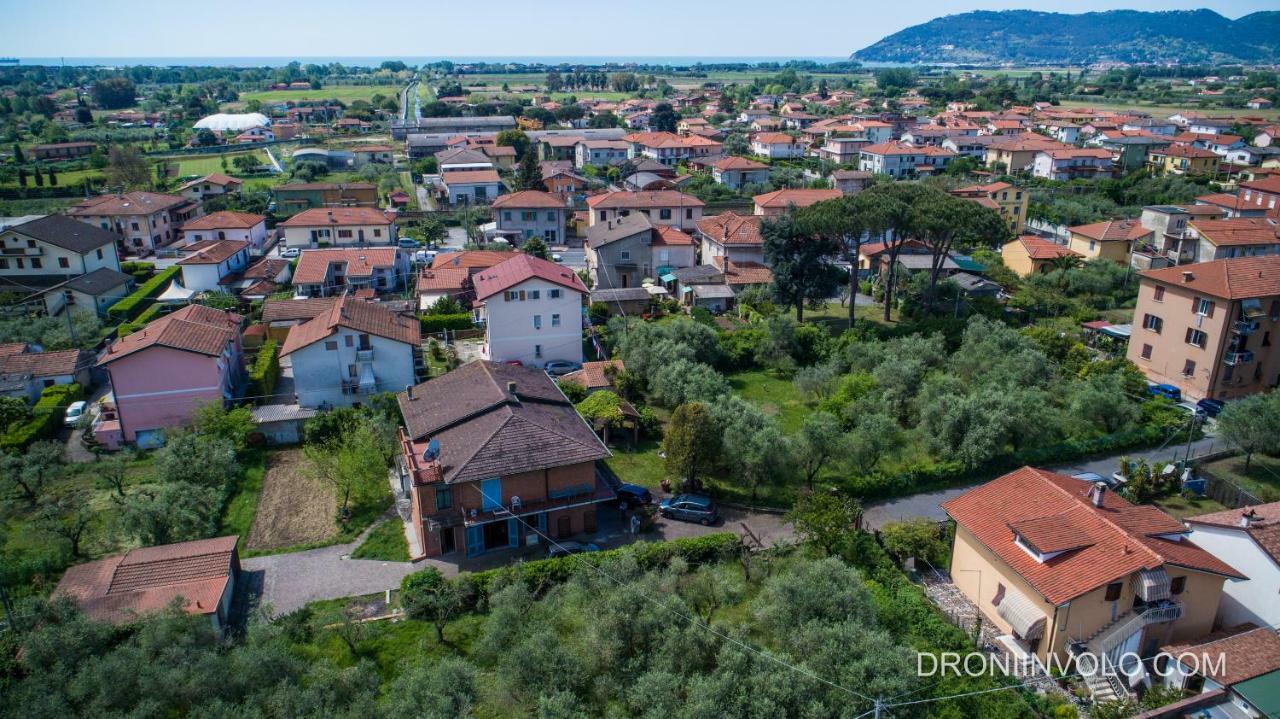 Casa Degli Zii Appartamento Guido Luni エクステリア 写真