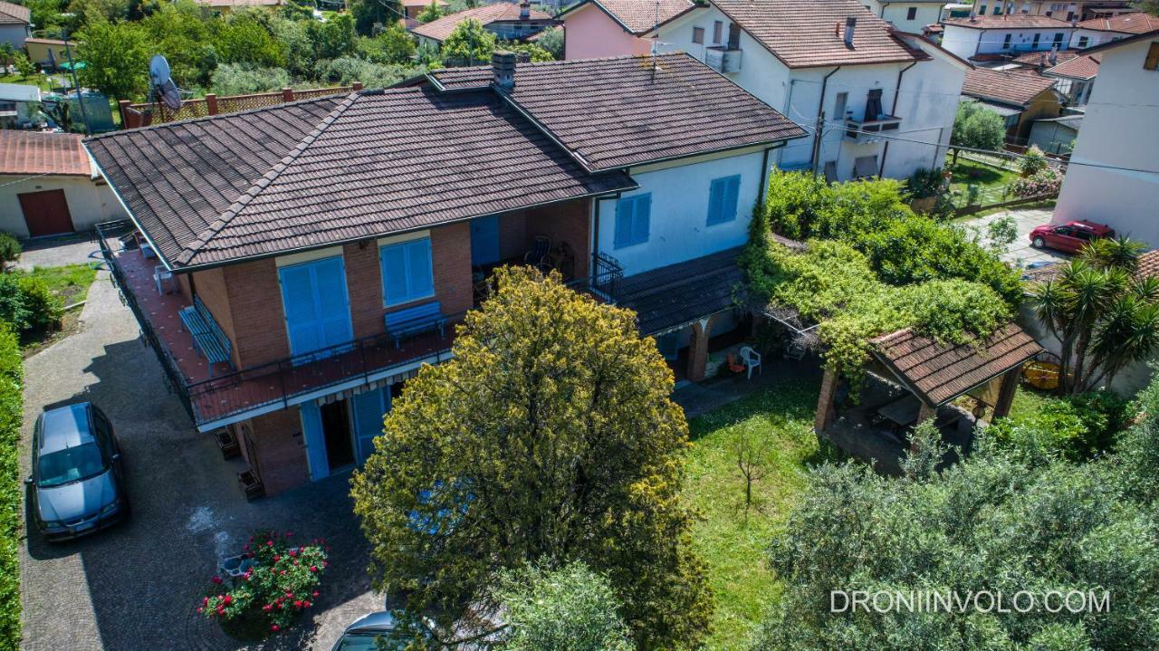 Casa Degli Zii Appartamento Guido Luni エクステリア 写真